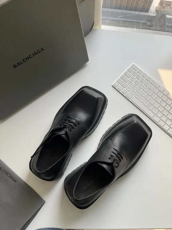 Balenciaga Shoe 